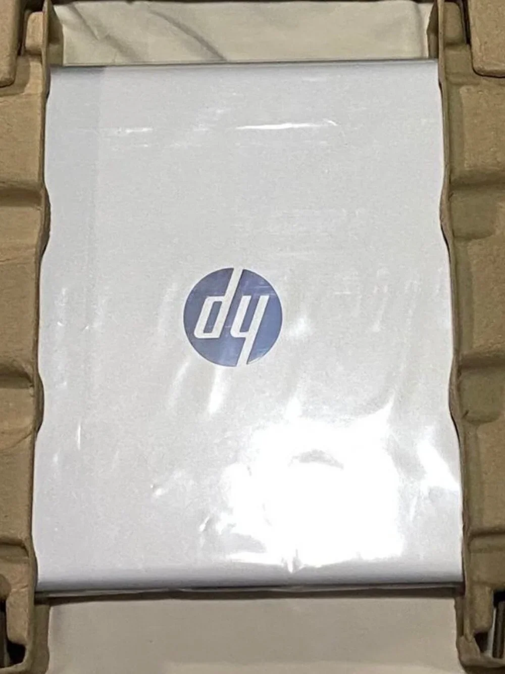 HP 17.3 pulgadas, pantalla HD+, AMD Ryzen 5 7520U, 16 GB de RAM, SSD Win 11